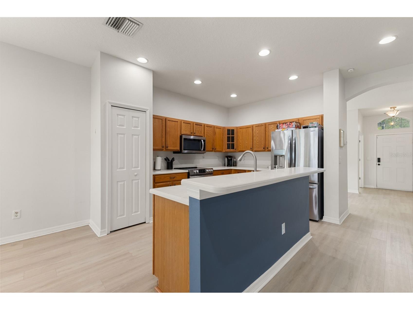 1005 Crystal Carbon Way Valrico FL 33594 TB8431928 image7