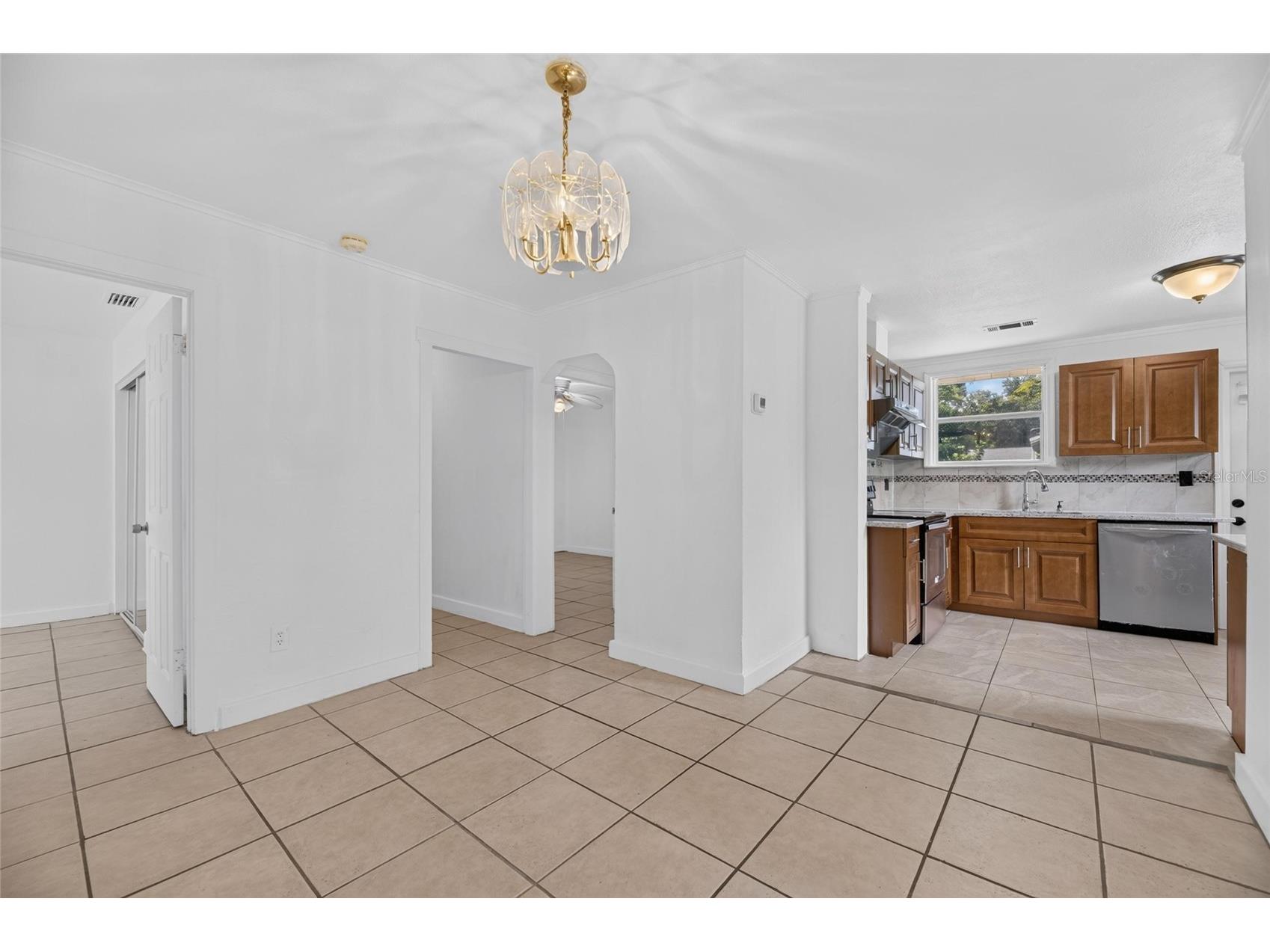 1005 E Flora Street Tampa FL 33604 TB8523840 image13