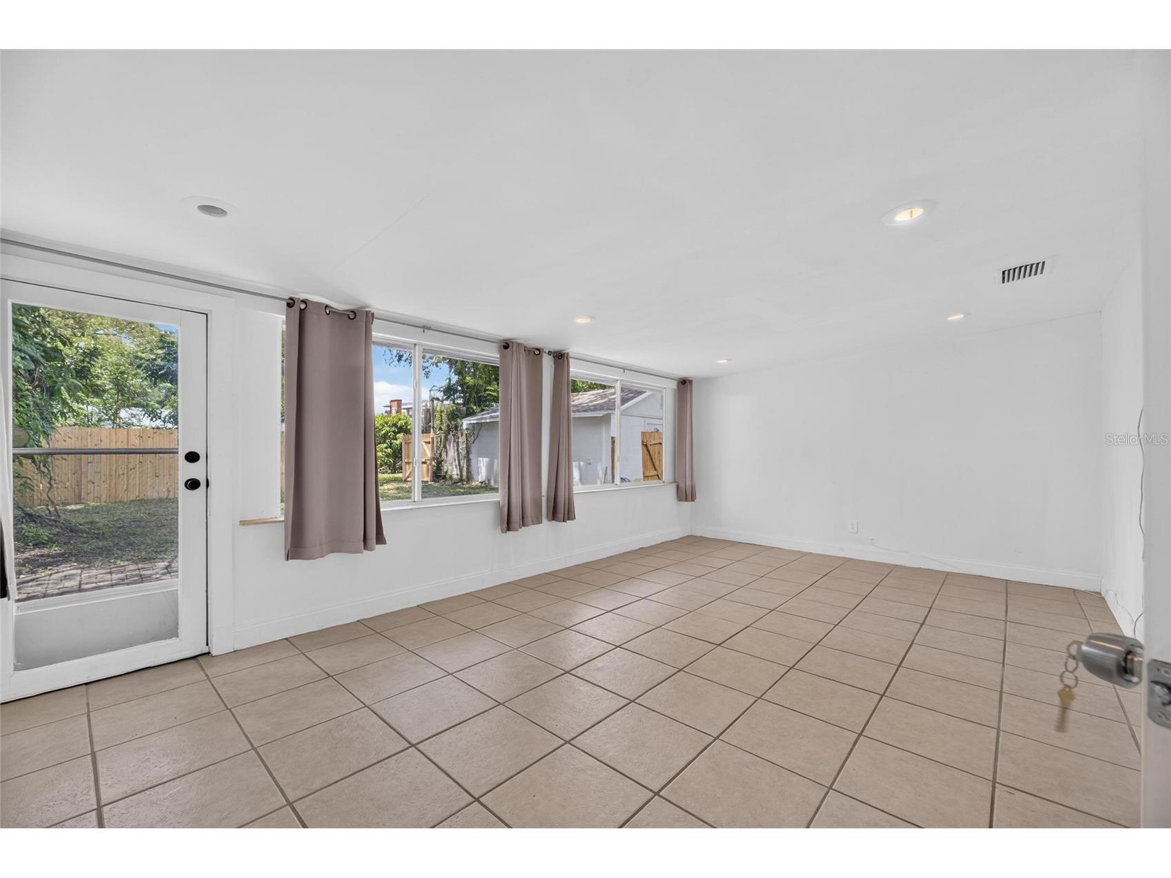 1005 E Flora Street Tampa FL 33604 TB8523840 image32