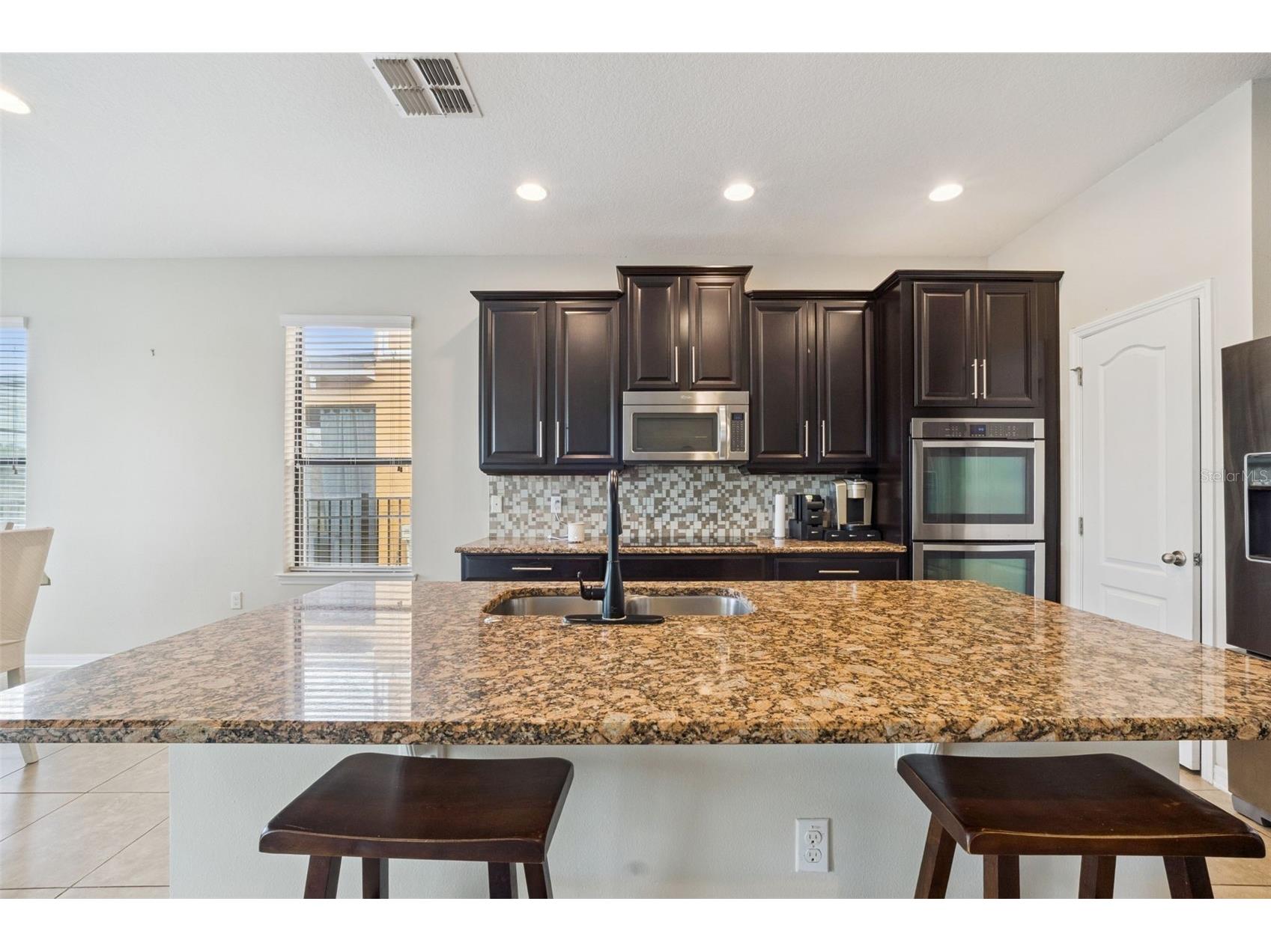 1005 Fountain Coin Loop Orlando FL 32828 O6395550 image14