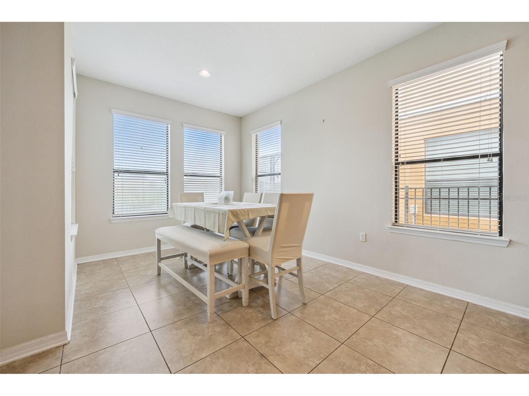 1005 Fountain Coin Loop Orlando FL 32828 O6395550 image9
