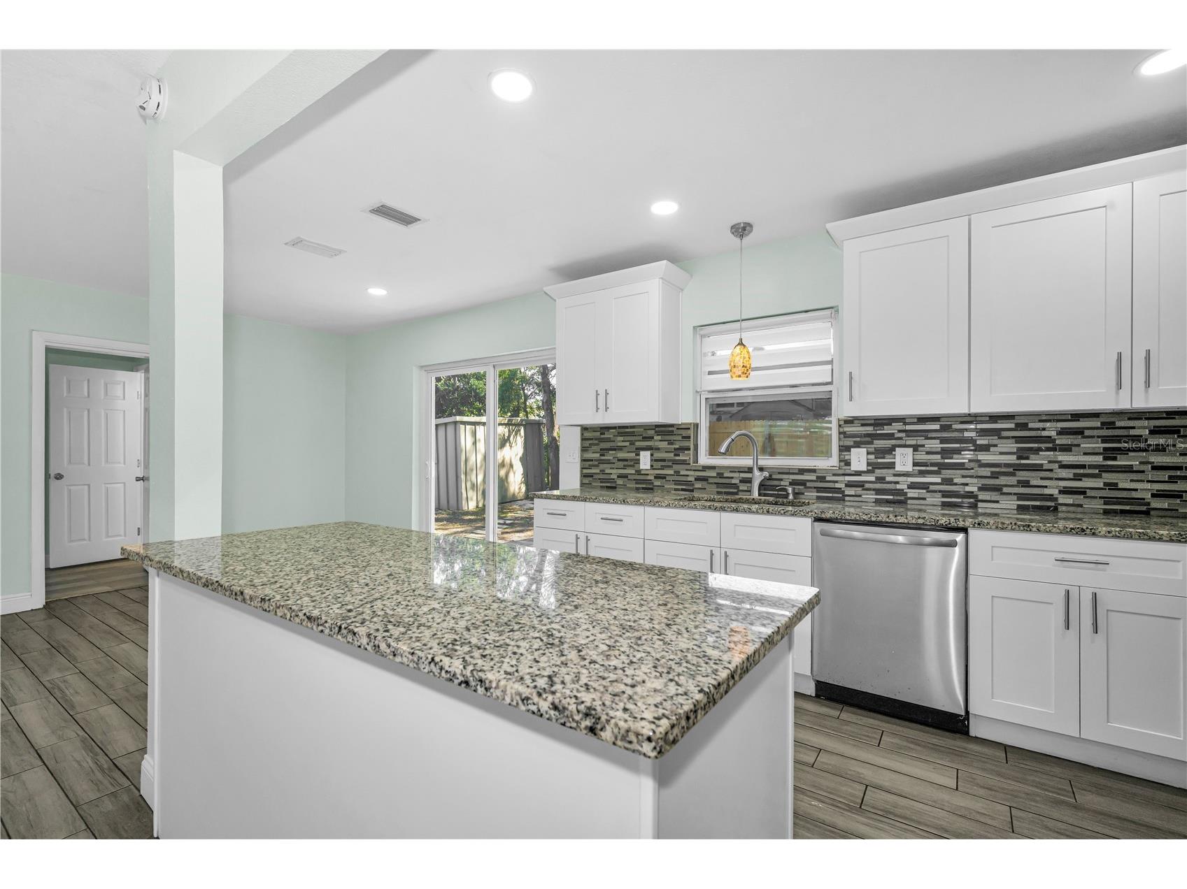 1005 N Highland Avenue Clearwater FL 33755 TB8475620 image5