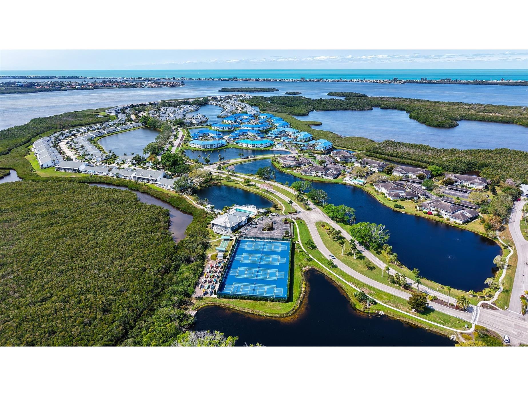 1005 Pelican Court Bradenton FL 34209 A4686053 image52