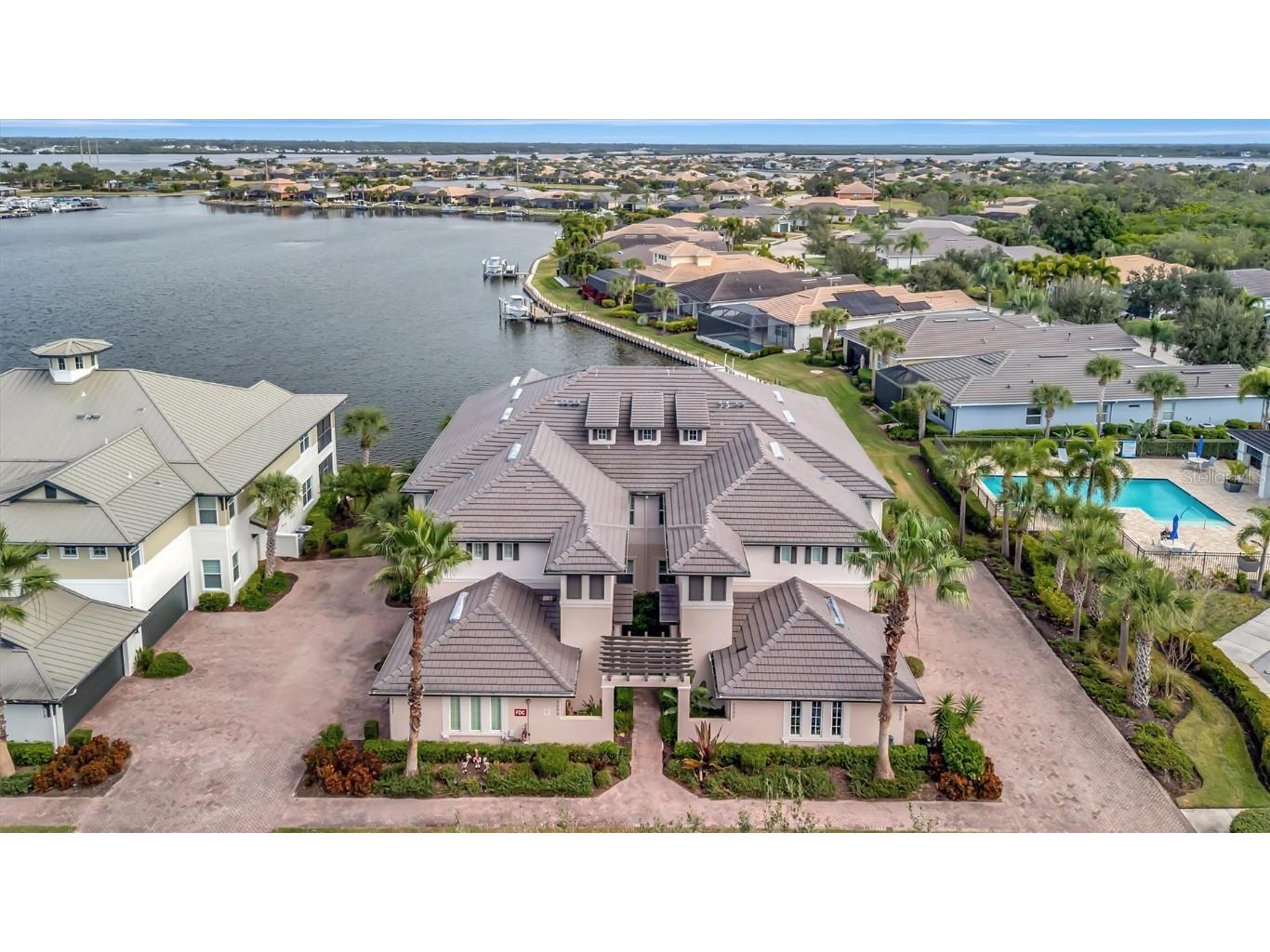 1005 Riverscape Street Bradenton FL 34208 - MANATEE RIVER A4675218 image1