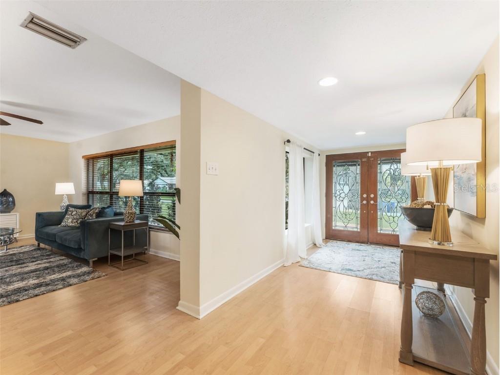 1005 Samy Drive Tampa FL 33613 TB8420761 image29