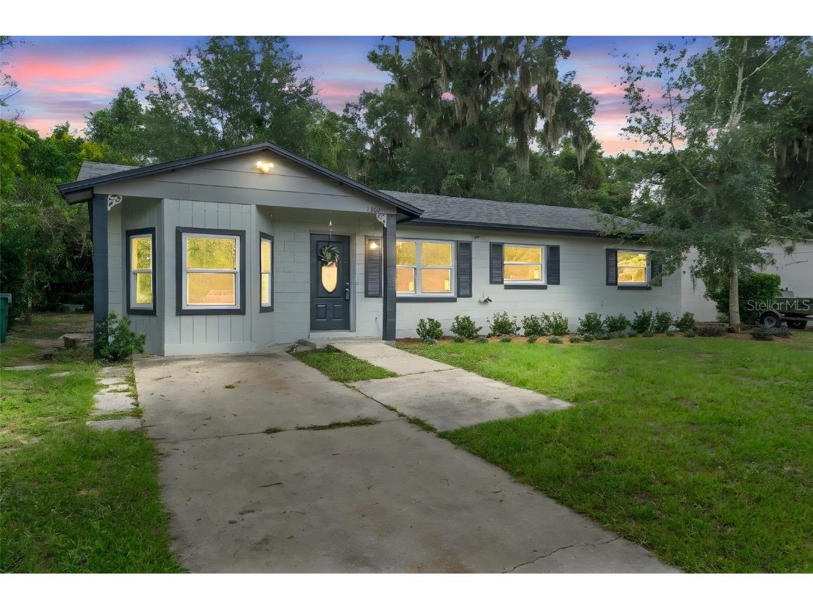1005 Sherwood Drive Deland FL 32720 V4945031 image1