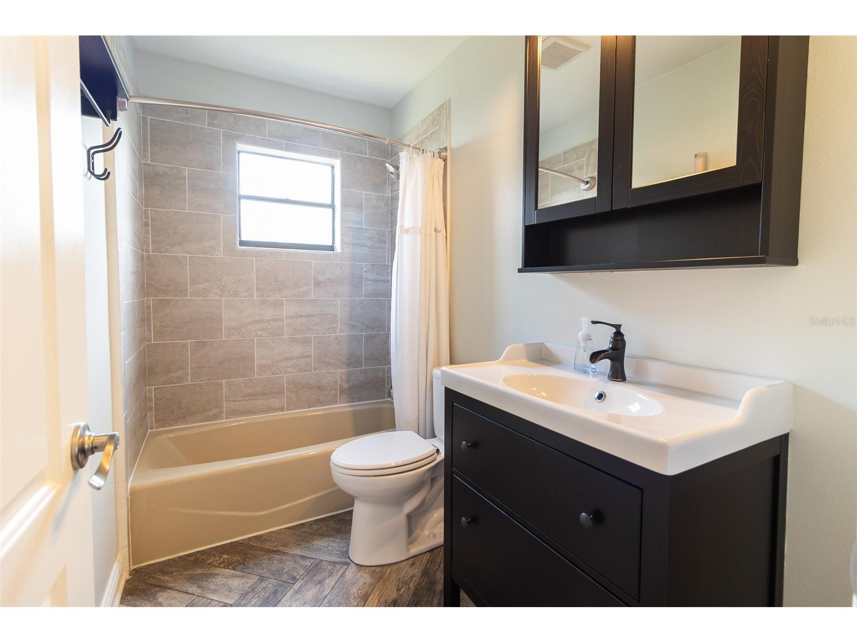 1005 Tranquiview Lane Valrico FL 33594 TB8523532 image35