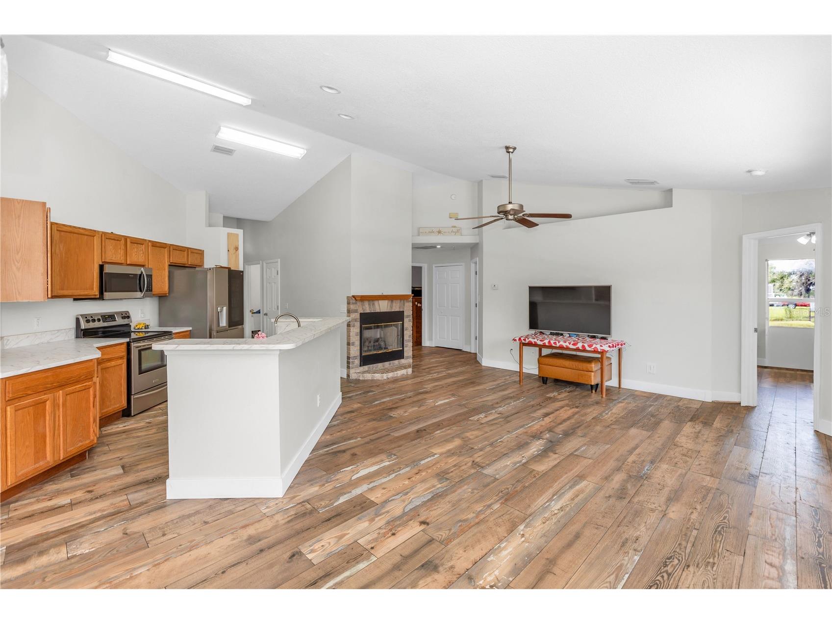 1005 Whispring Creek Way Osteen FL 32764 O6419863 image4