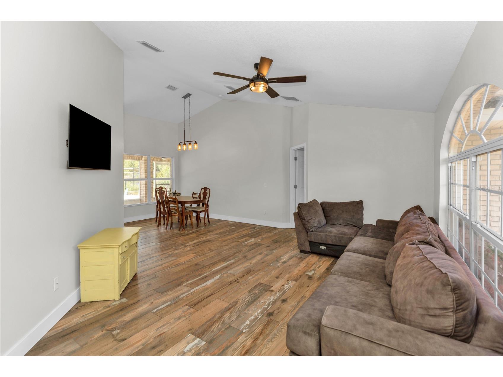 1005 Whispring Creek Way Osteen FL 32764 O6419863 image8