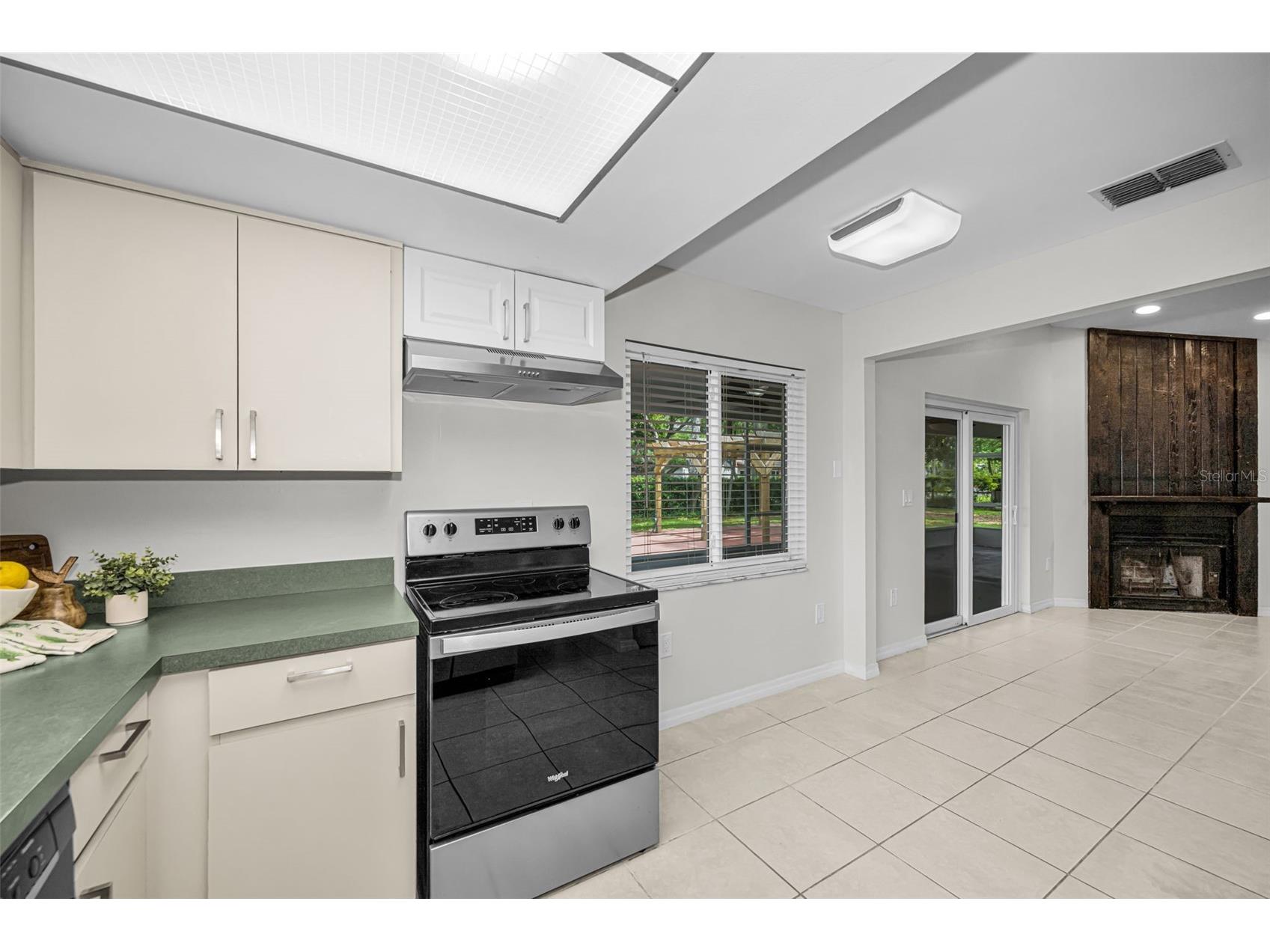 10050 62nd Avenue N Saint Petersburg FL 33708 TB8515587 image13