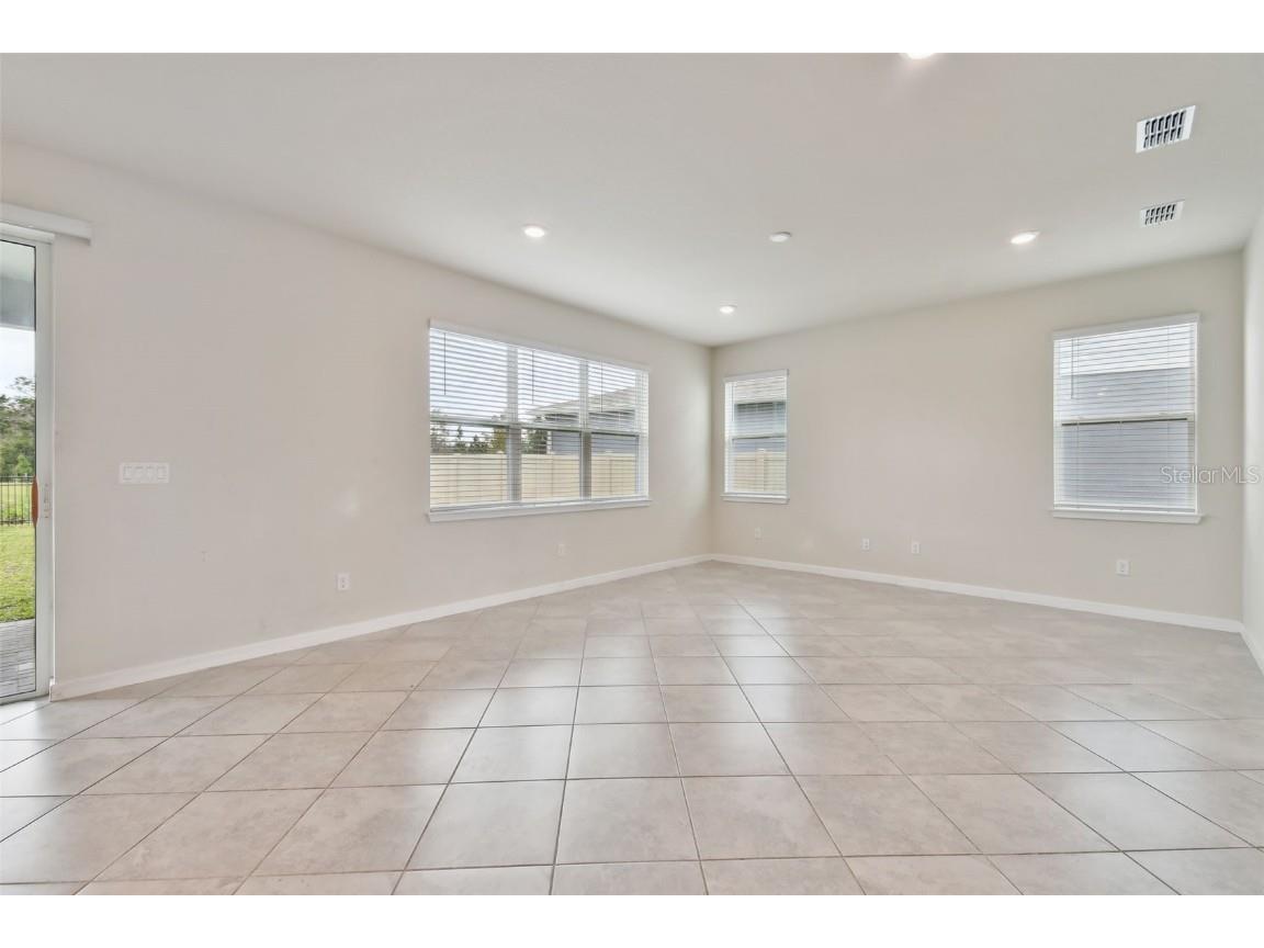 10050 Brown Burrow Street Orlando FL 32829 TB8442559 image16