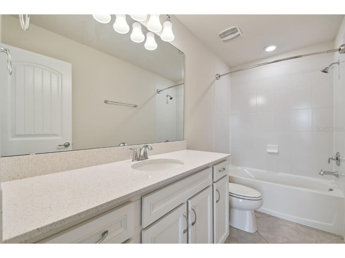 10050 Brown Burrow Street Orlando FL 32829 TB8442559 image36