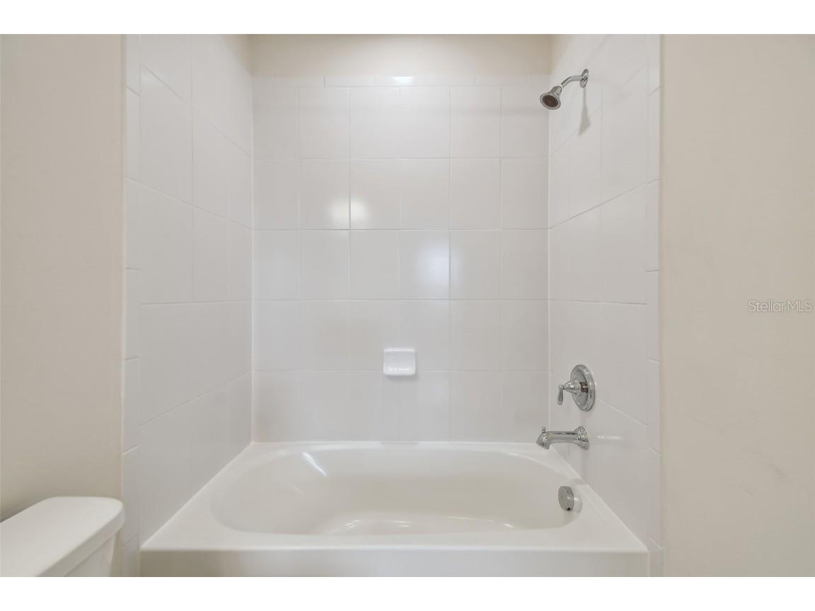 10050 Brown Burrow Street Orlando FL 32829 TB8442559 image37