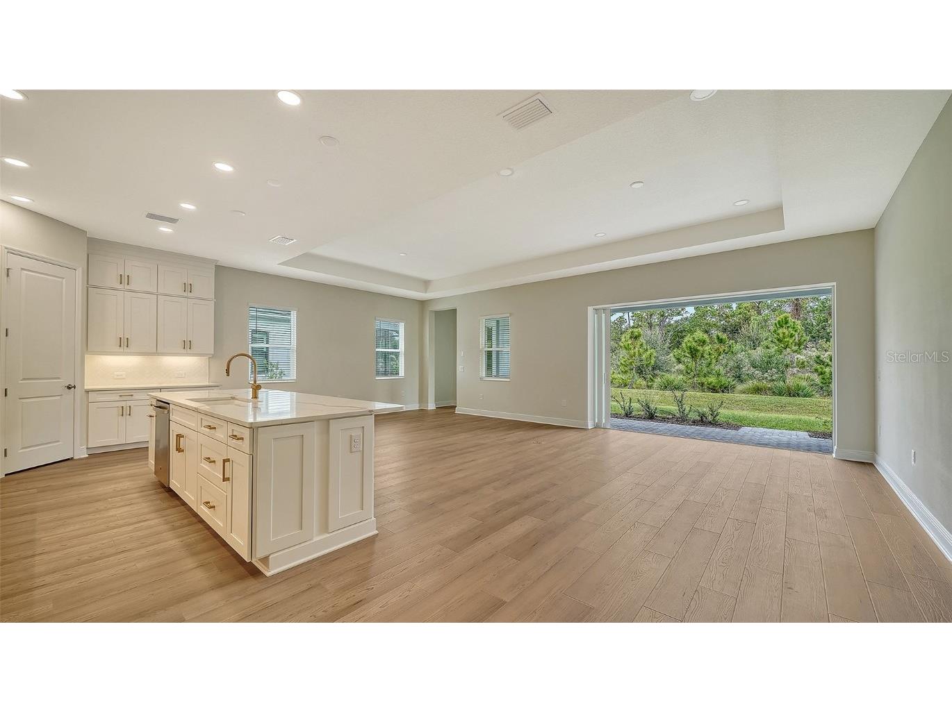 10050 Crystal Isles Circle Sarasota FL 34241 A4664569 image2