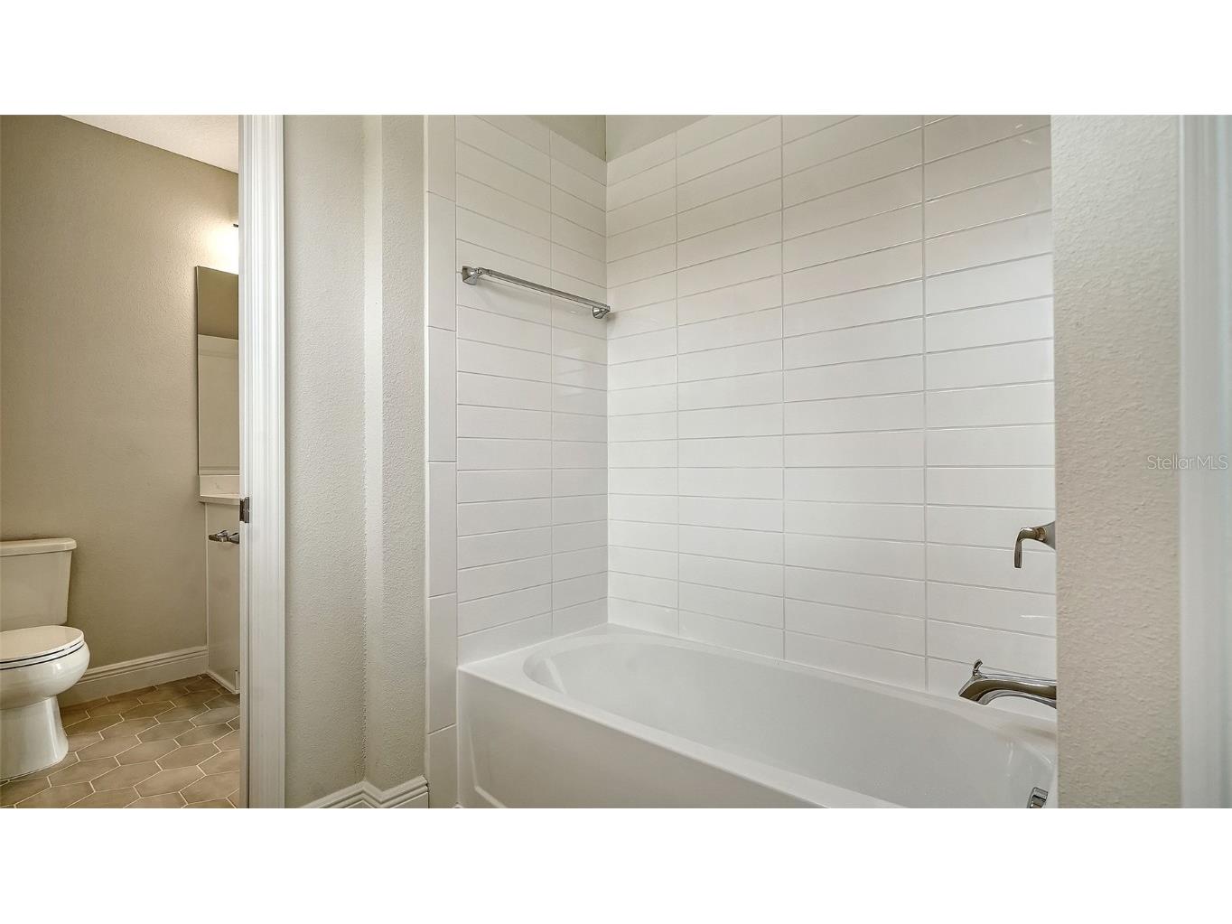 10050 Crystal Isles Circle Sarasota FL 34241 A4664569 image41