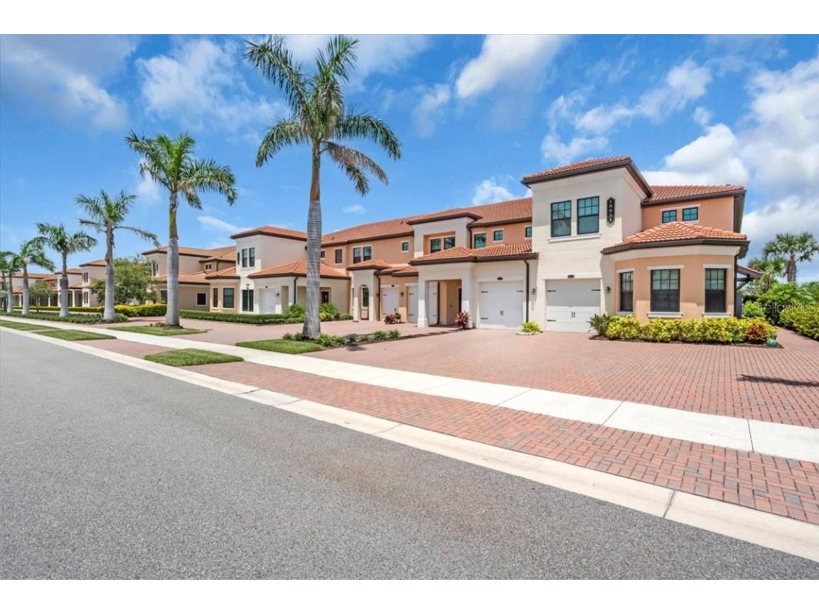 10051 Crooked Creek Drive #202 Venice FL 34293 A4663738 image1
