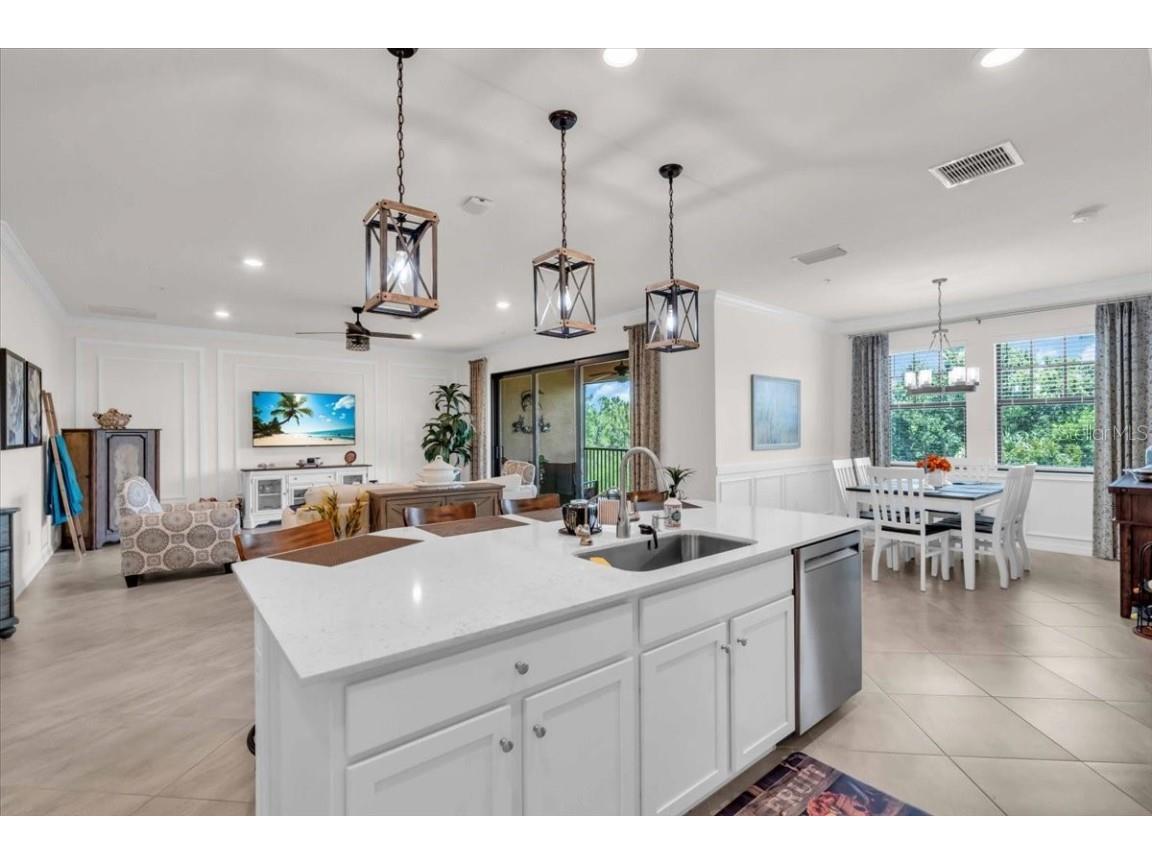 10051 Crooked Creek Drive #202 Venice FL 34293 A4663738 image11