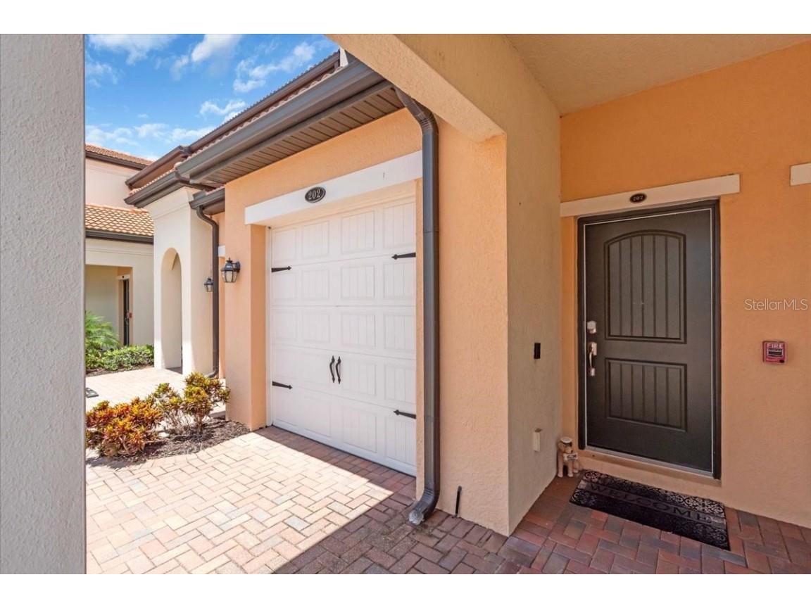 10051 Crooked Creek Drive #202 Venice FL 34293 A4663738 image3