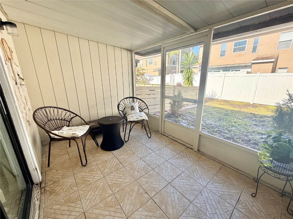 10053 Lake Oak Circle Tampa FL 33624 TB8458194 image11