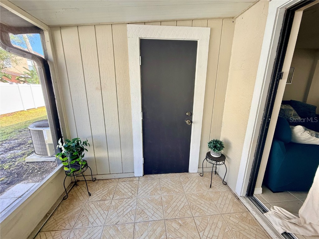 10053 Lake Oak Circle Tampa FL 33624 TB8458194 image13