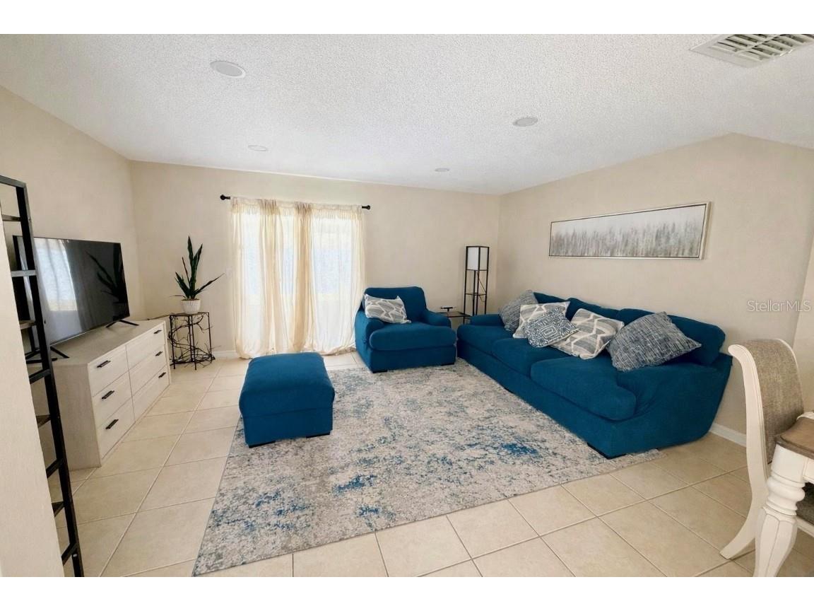 10053 Lake Oak Circle Tampa FL 33624 TB8458194 image4