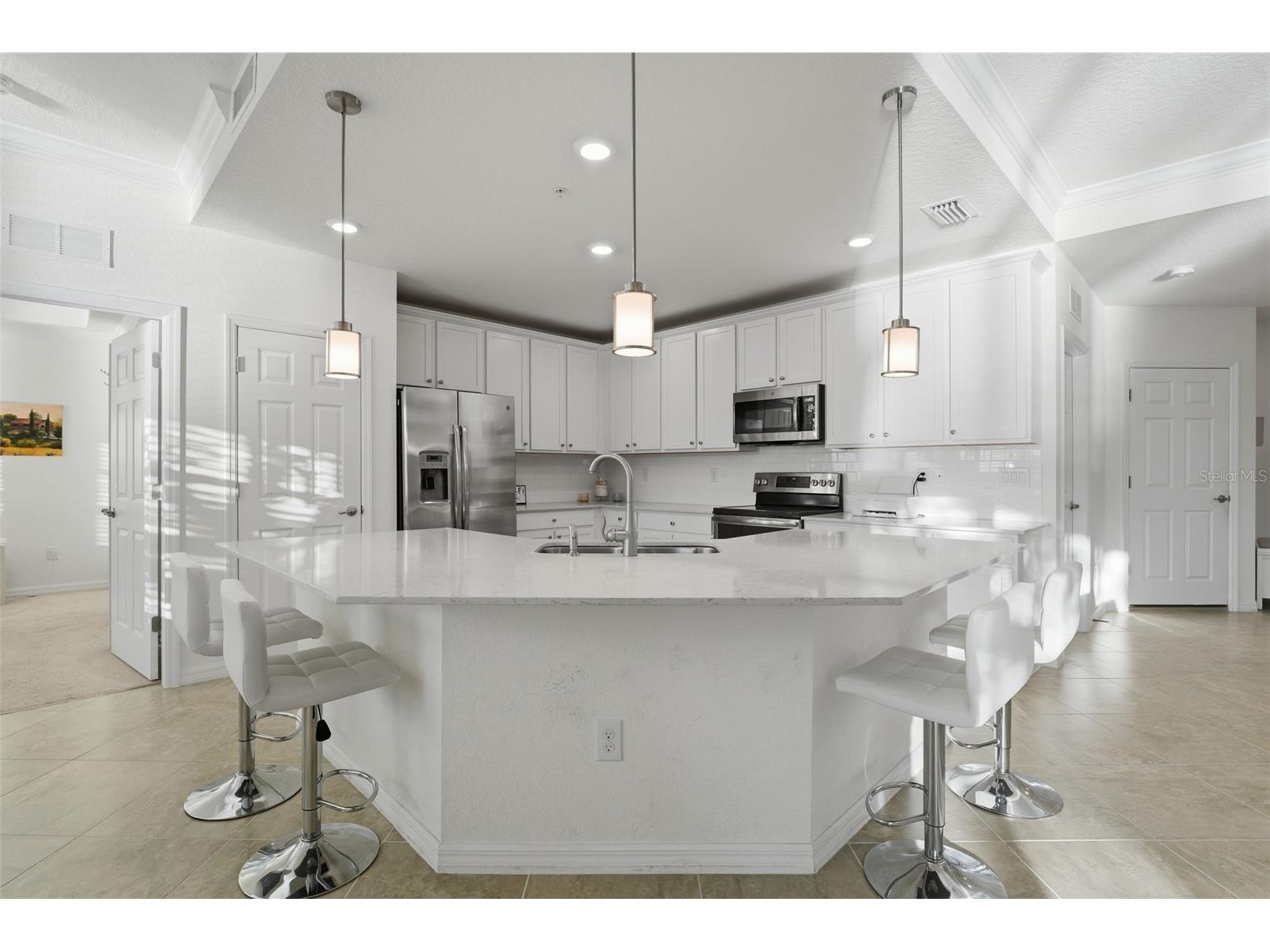 10054 Crooked Creek Drive #102 Venice FL 34293 - man made pond N6142569 image12