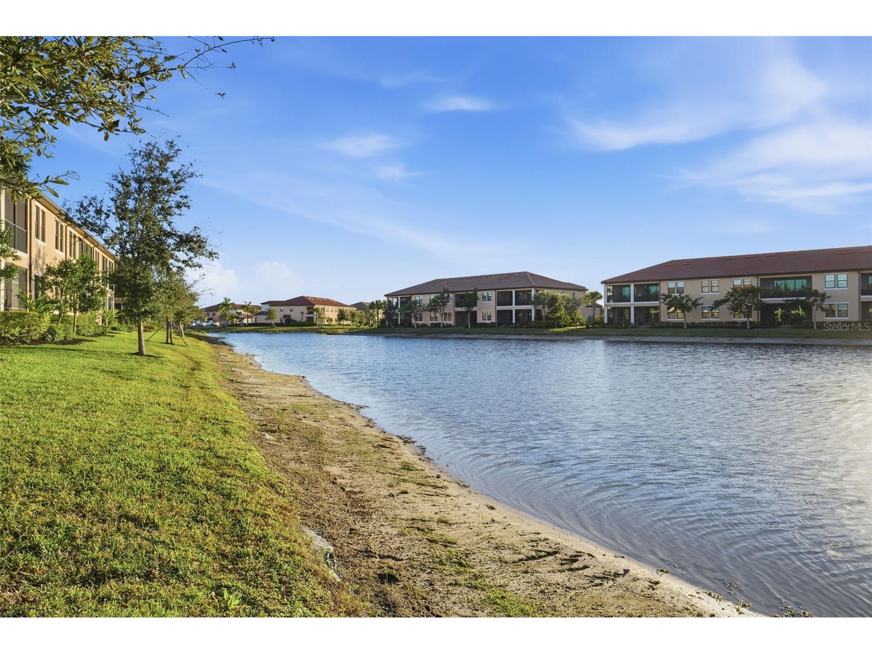 10054 Crooked Creek Drive #102 Venice FL 34293 - man made pond N6142569 image29