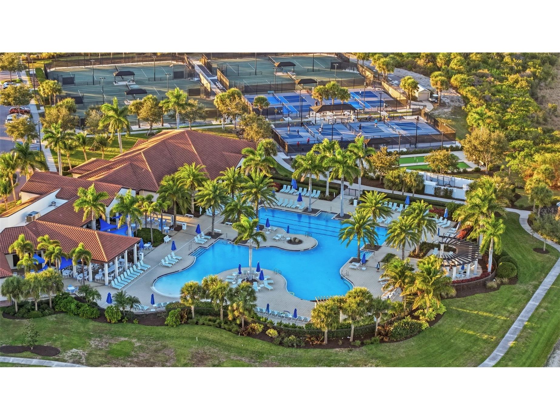 10054 Crooked Creek Drive #102 Venice FL 34293 - man made pond N6142569 image32