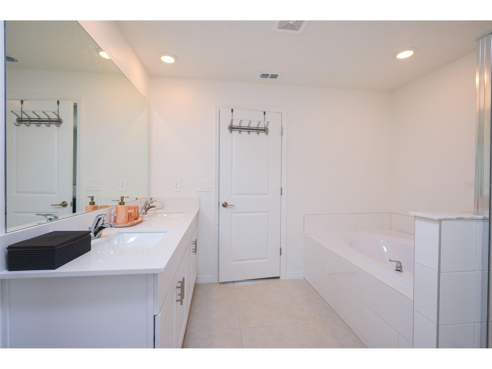 10059 Trumpet Honeysuckle Way San Antonio FL 33576 TB8493876 image39