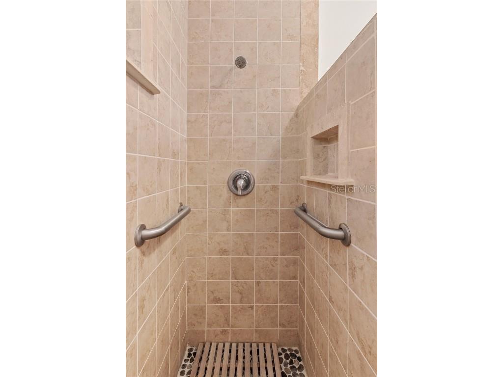 1006 11th Avenue W Bradenton FL 34205 TB8435201 image18