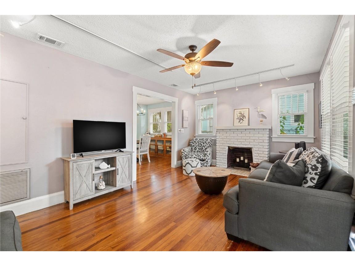 1006 11th Avenue W Bradenton FL 34205 TB8435700 image5