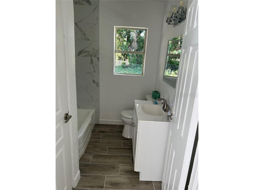 1006 26th Street W Bradenton FL 34205 A4672610 image7