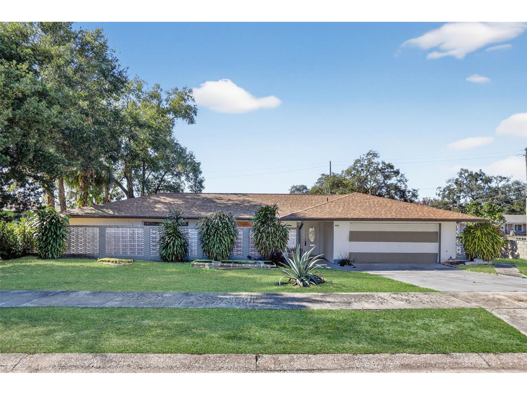 1006 Buena Vista Court Orlando FL 32818 O6377462 image1