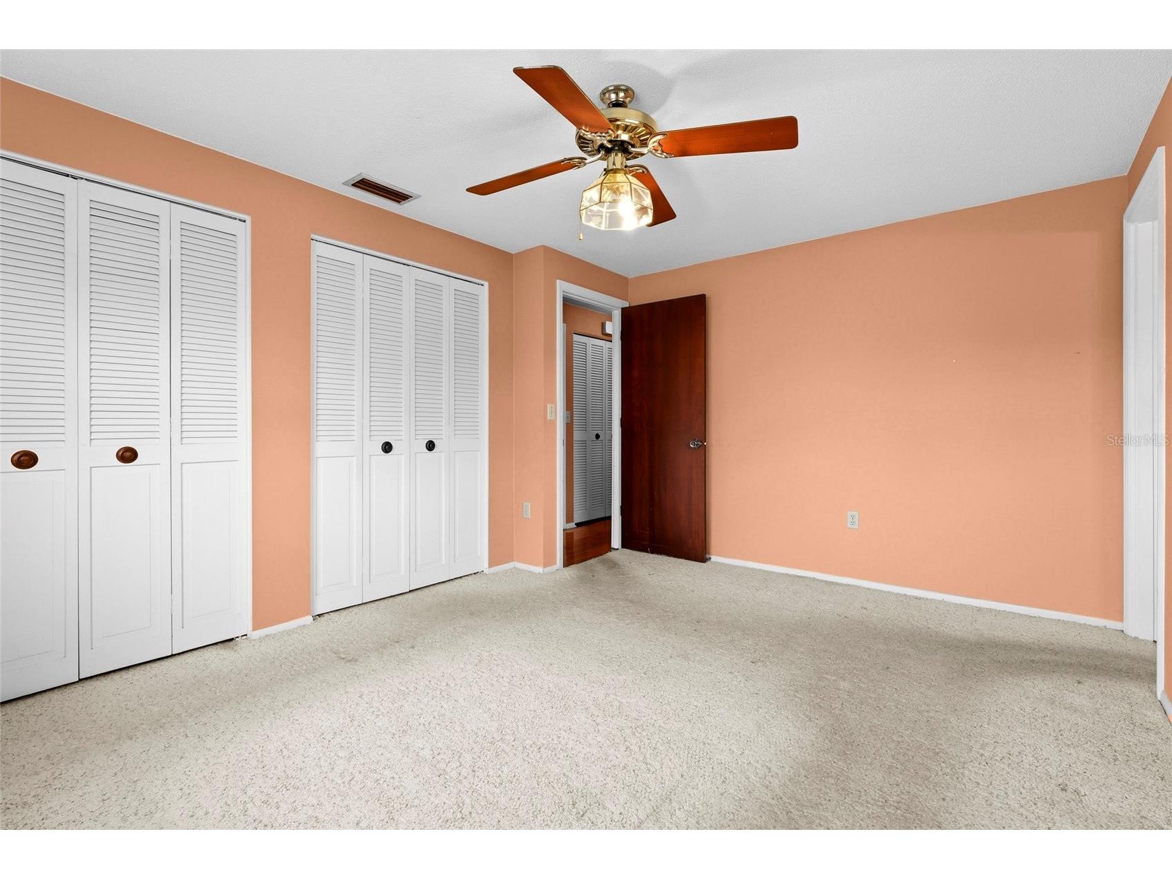 1006 De Leo Drive Sarasota FL 34243 A4696192 image22