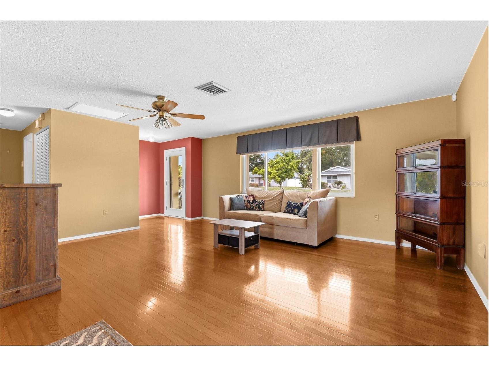 1006 De Leo Drive Sarasota FL 34243 A4696192 image5