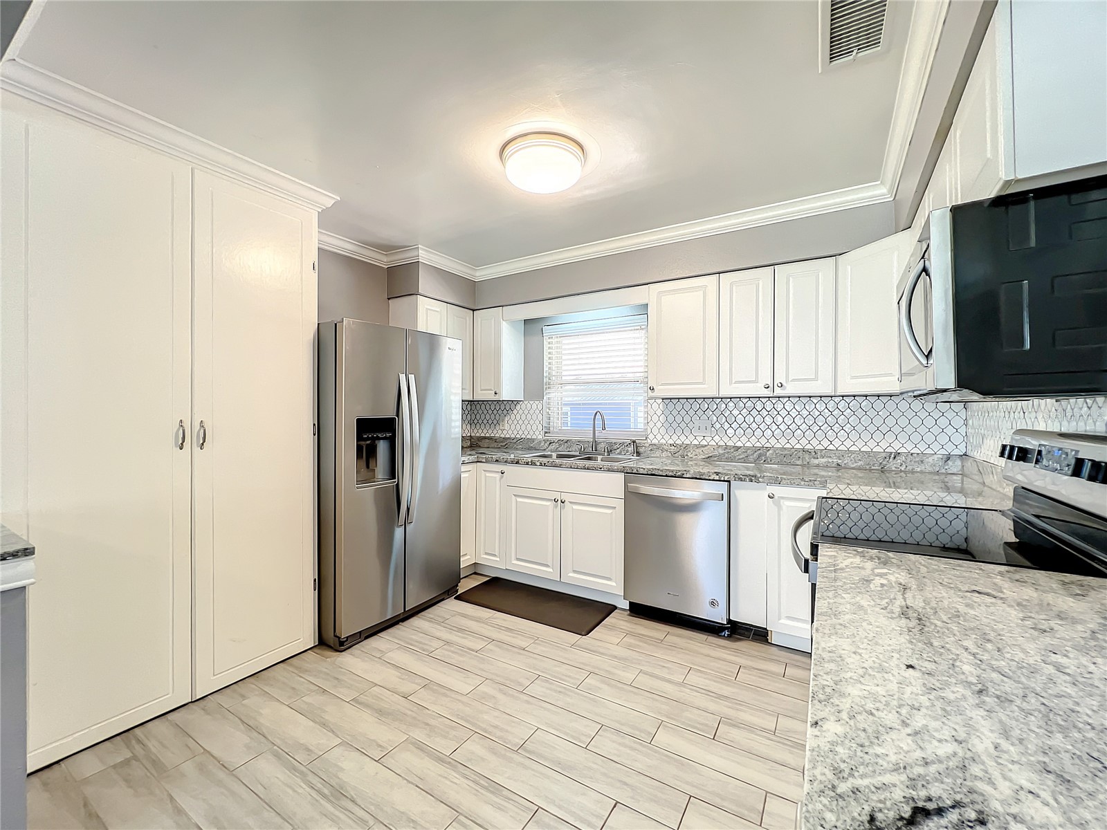 1006 E 11th Avenue Mount Dora FL 32757 O6411454 image9