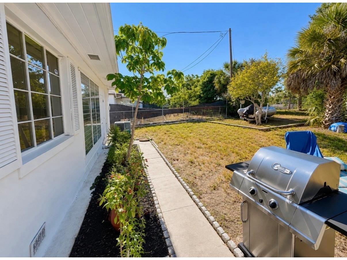 1006 Gulf Road Tarpon Springs FL 34689 W7885786 image27
