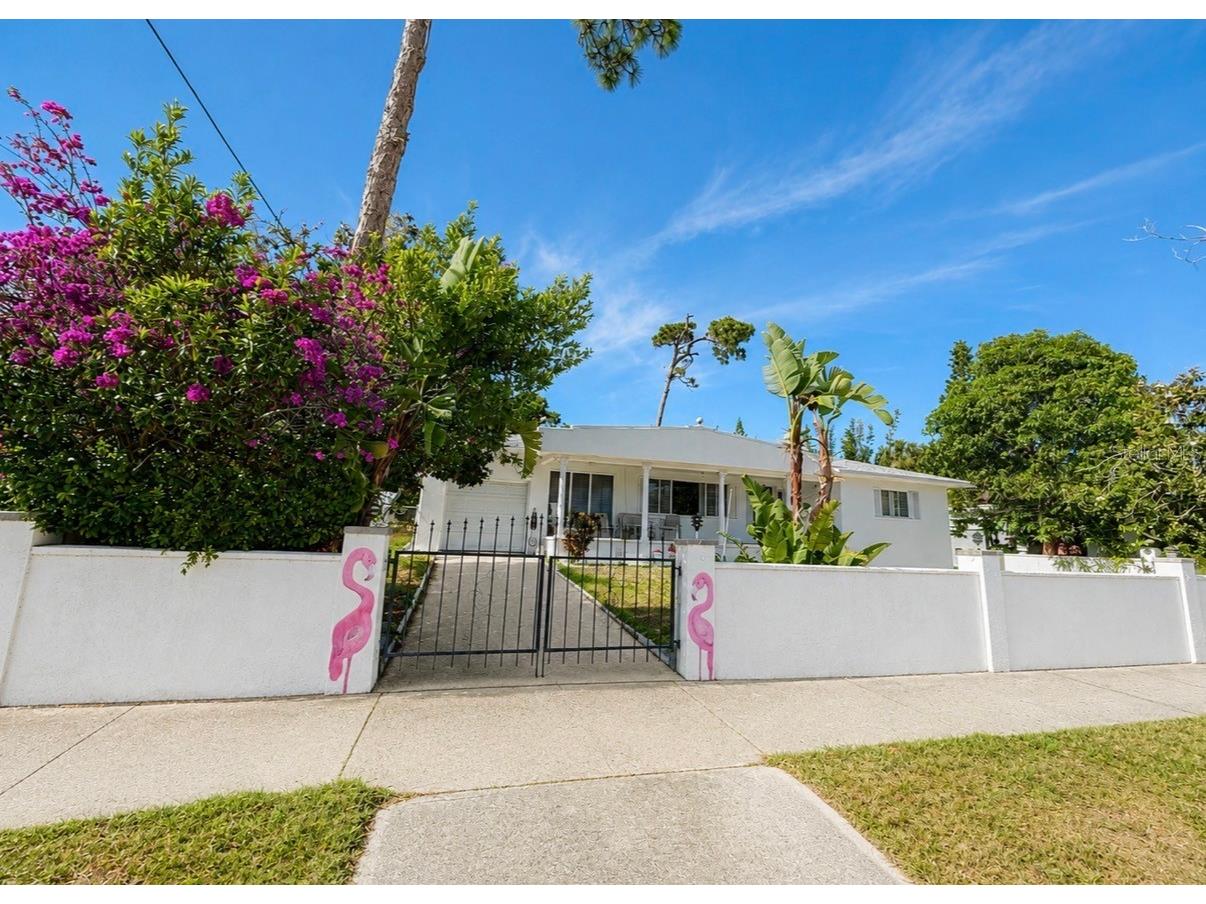 1006 Gulf Road Tarpon Springs FL 34689 W7885786 image4
