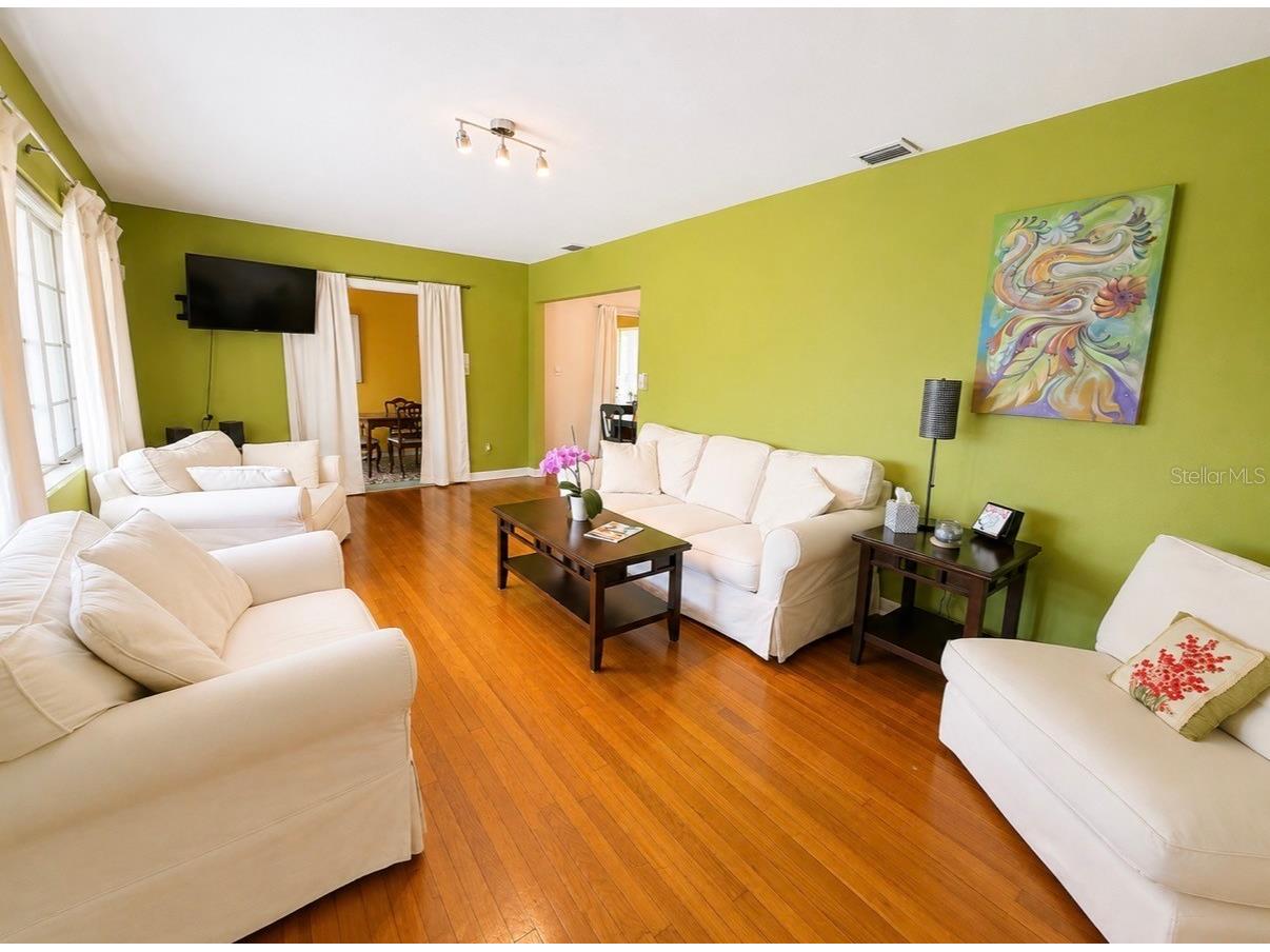 1006 Gulf Road Tarpon Springs FL 34689 W7885786 image7