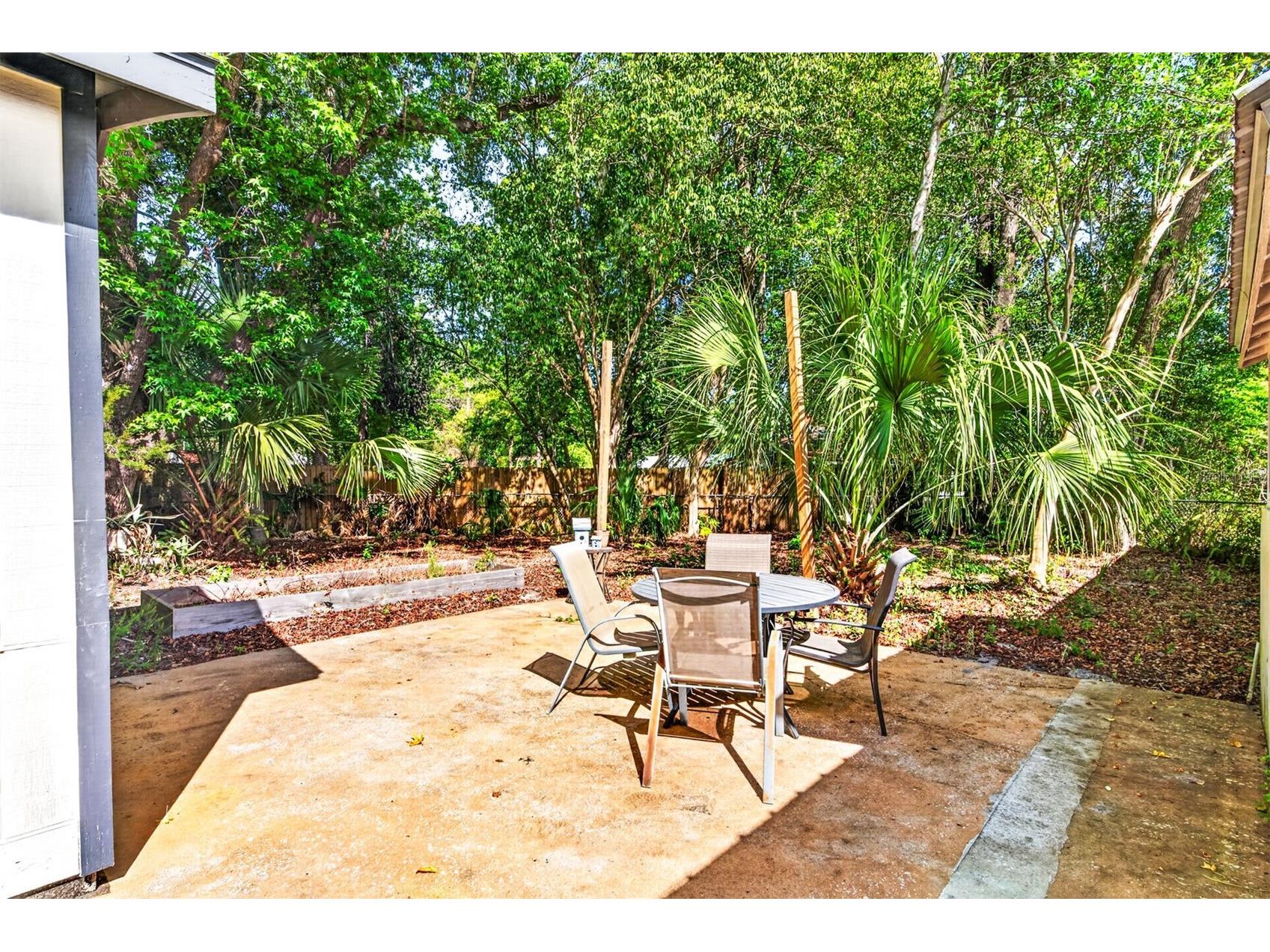 1006 NE 12th Avenue Gainesville FL 32601 GC539591 image17