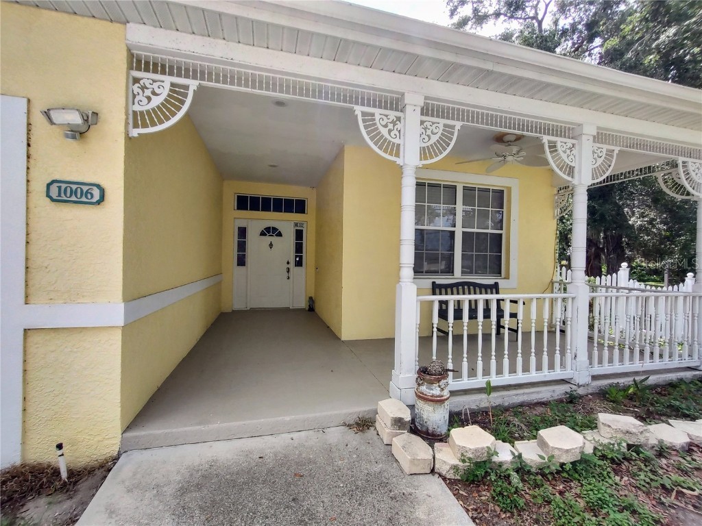 1006 Tropical Drive Bradenton FL 34208 - BRADEN RIVER TB8398551 image3