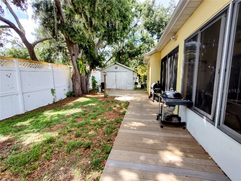 1006 Tropical Drive Bradenton FL 34208 - BRADEN RIVER TB8398551 image33