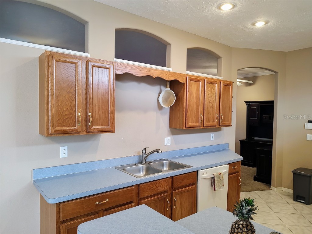 1006 Tropical Drive Bradenton FL 34208 - BRADEN RIVER TB8398551 image7