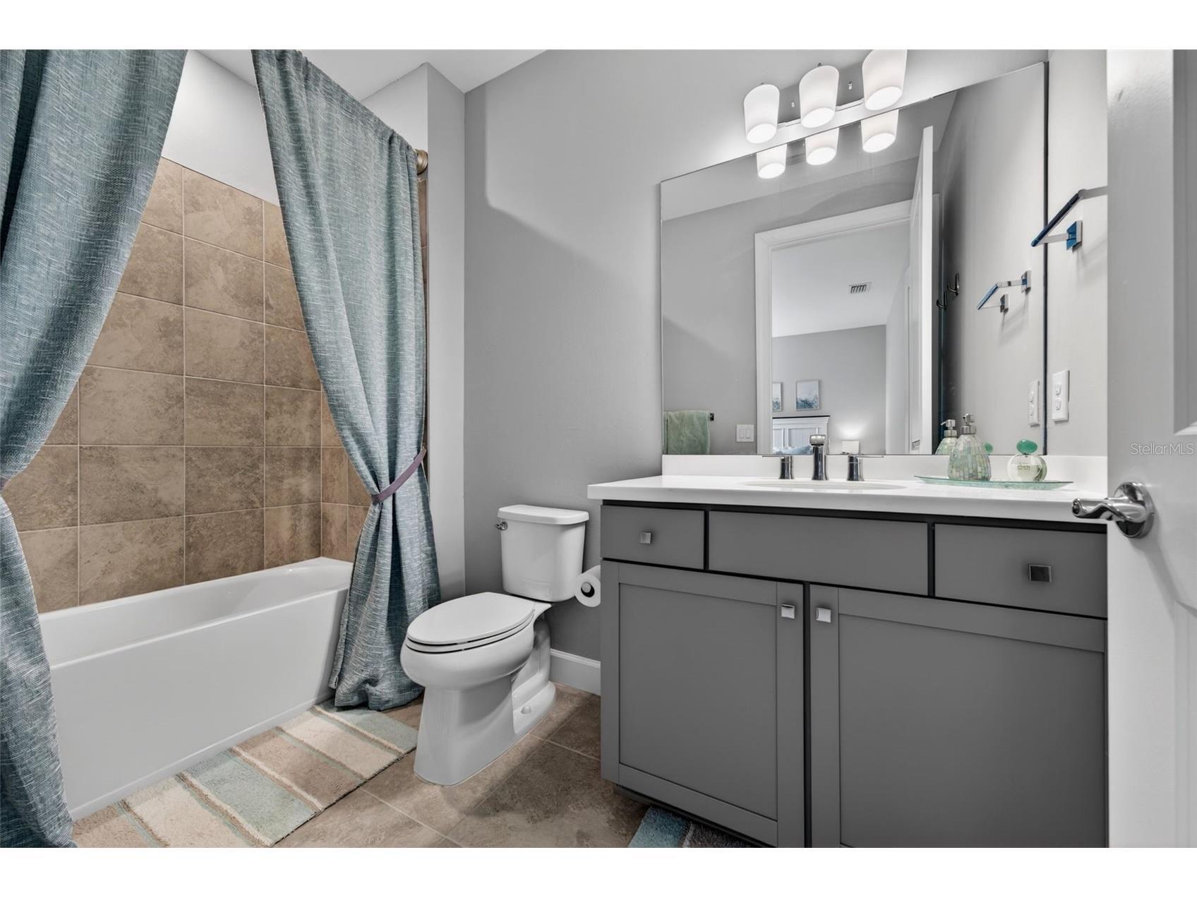 10060 Coral Shore Drive Englewood FL 34223 A4691027 image41