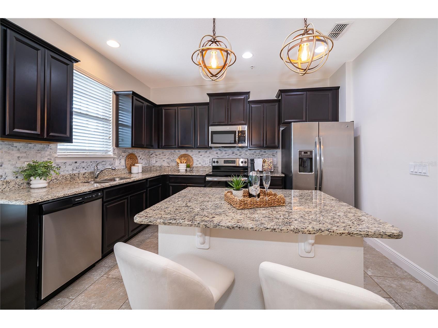 10061 Town Lake Drive Orlando FL 32832 O6413589 image17