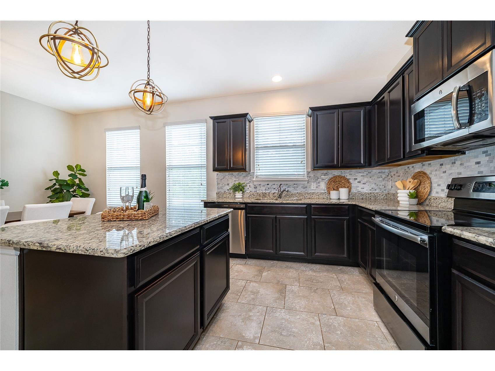 10061 Town Lake Drive Orlando FL 32832 O6413589 image19