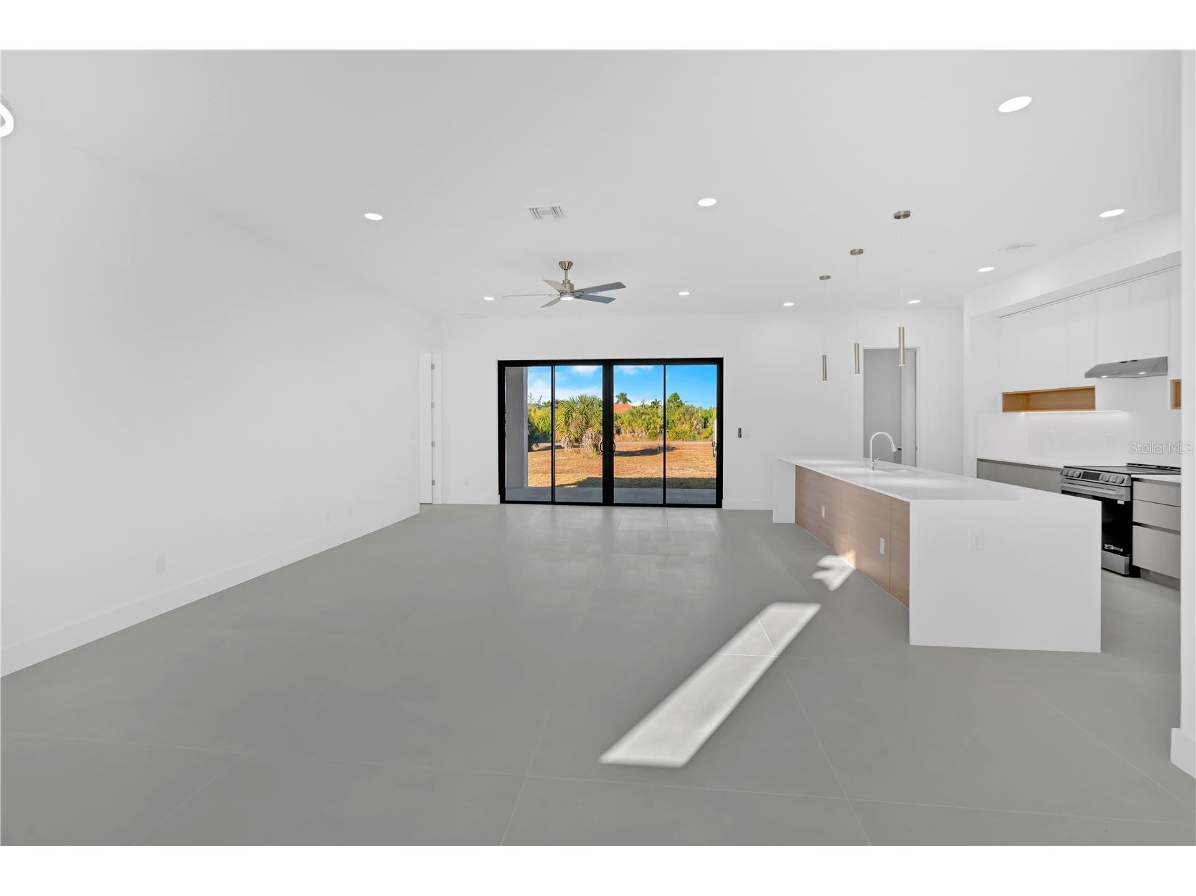 10065 Memphis Street Port Charlotte FL 33981 TB8477846 image34