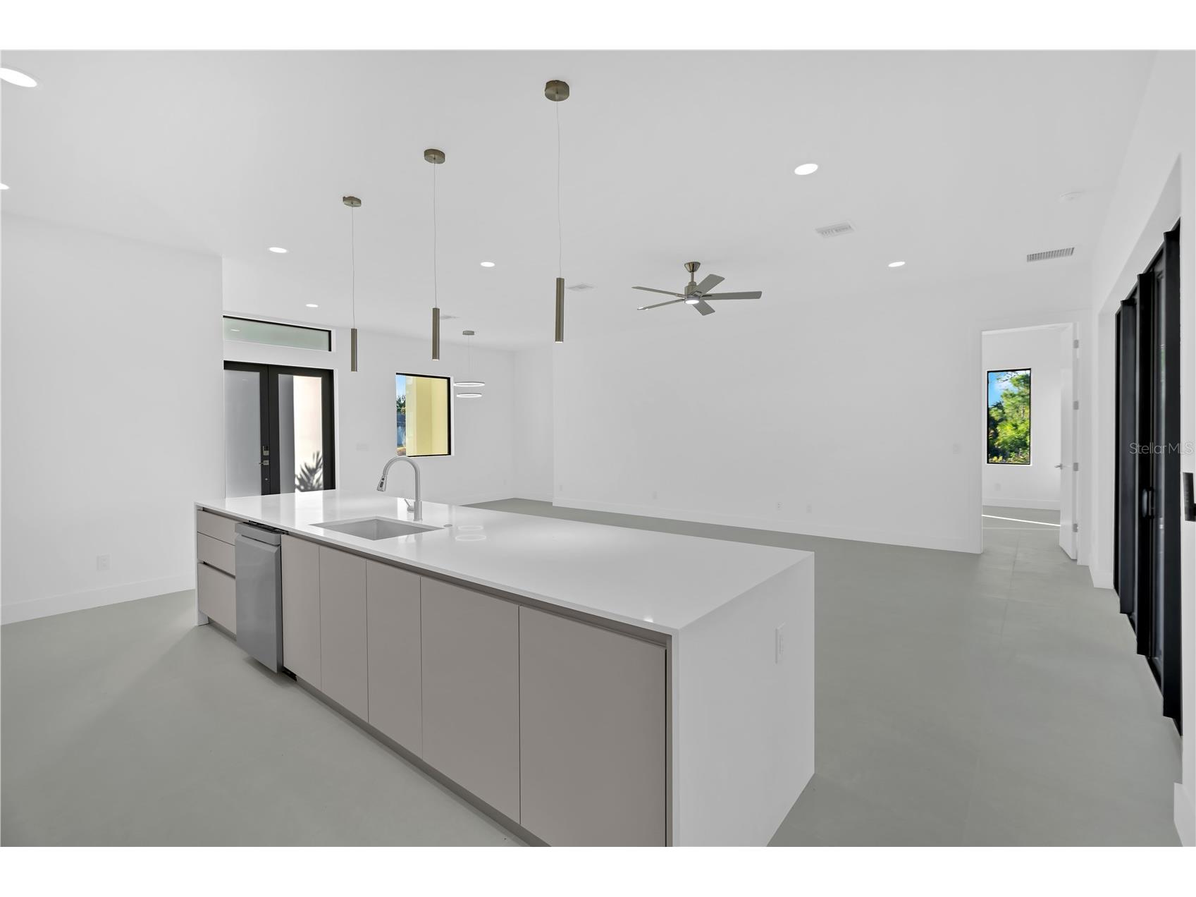 10065 Memphis Street Port Charlotte FL 33981 TB8477846 image35