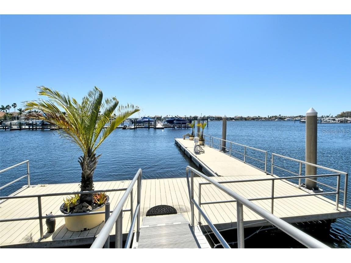 1007 3rd Street E Palmetto FL 34221 - RIVIERA DUNES BASIN MARINA A4667060 image78