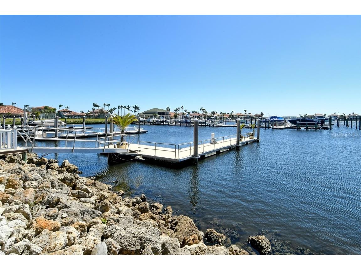 1007 3rd Street E Palmetto FL 34221 - RIVIERA DUNES BASIN MARINA A4667060 image83